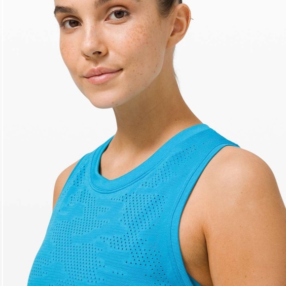 Lululemon Train to Be Tank *Camo in Turquoise Tide - Picture 4 of 8